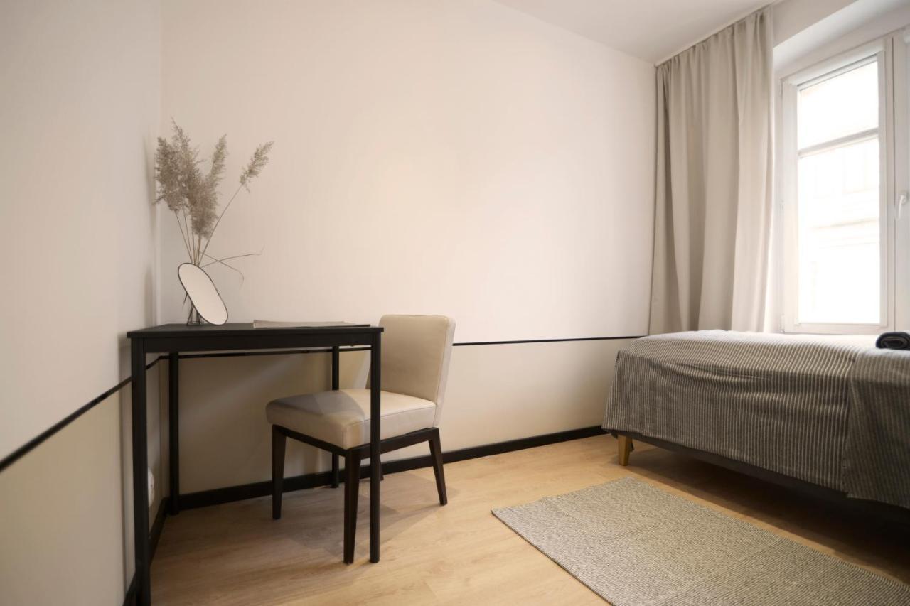 By The River And City Center - Comfortable Rooms Wroclaw Exterior photo